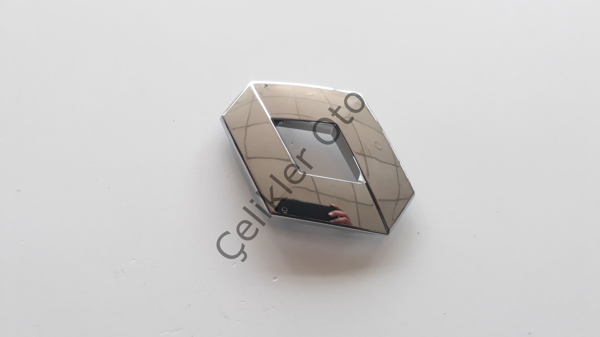 Bagaj Arması Clio 4 Captur 908890837R