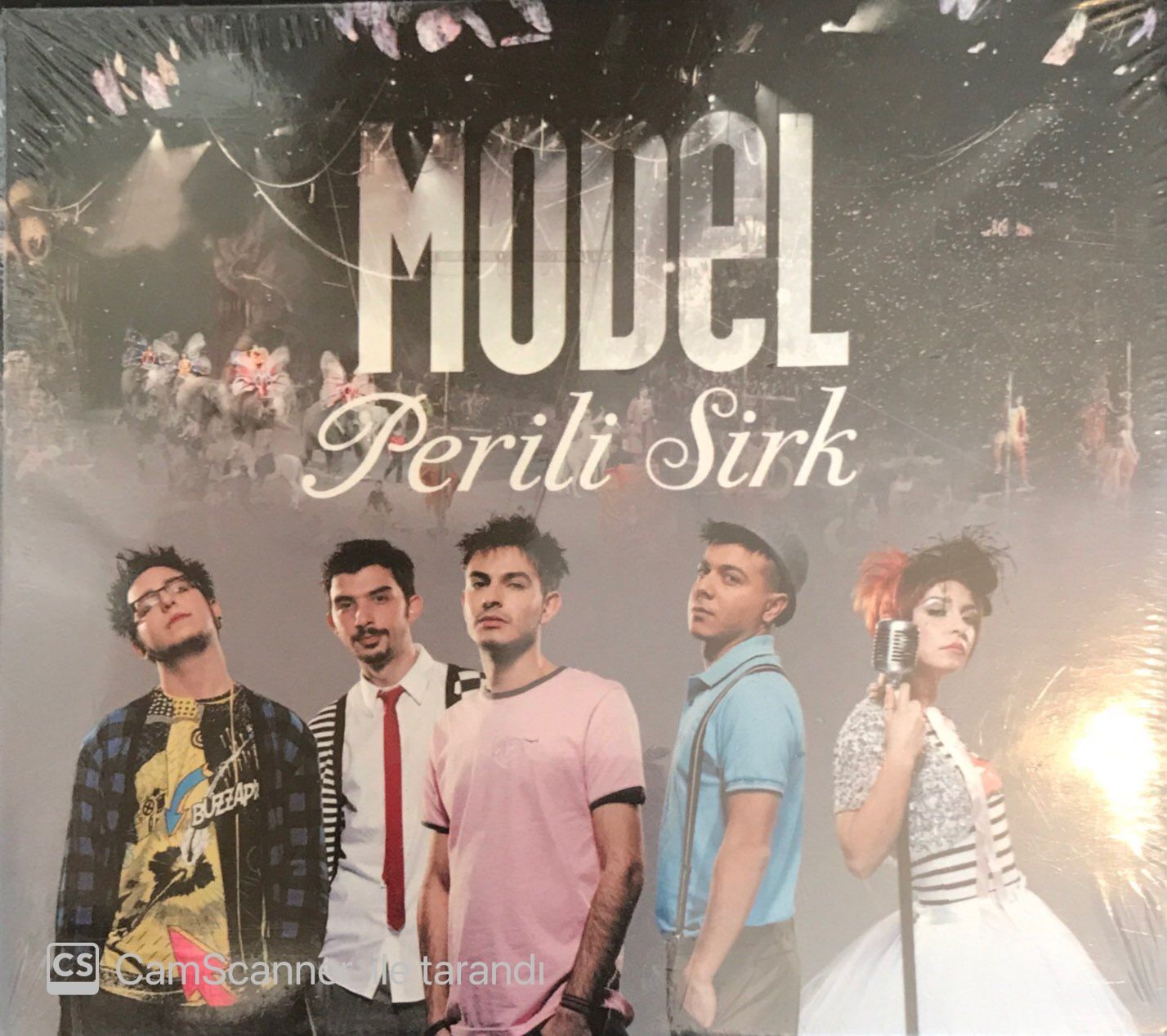 Model  - Perili Sirk CD