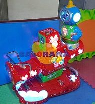 Jetonlu Oyuncak Kiddie Rides Robot Tahterevalli