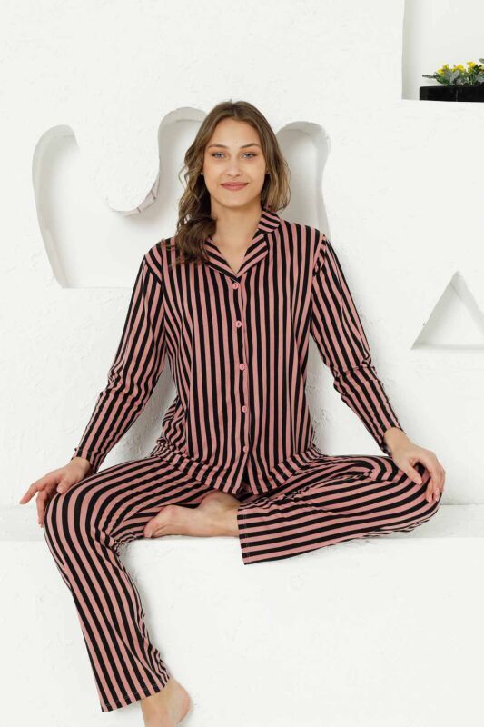 Kadın Pembe Çizgili Uzun Kol Önü Komple Düğmeli Kadın Pijama Takım