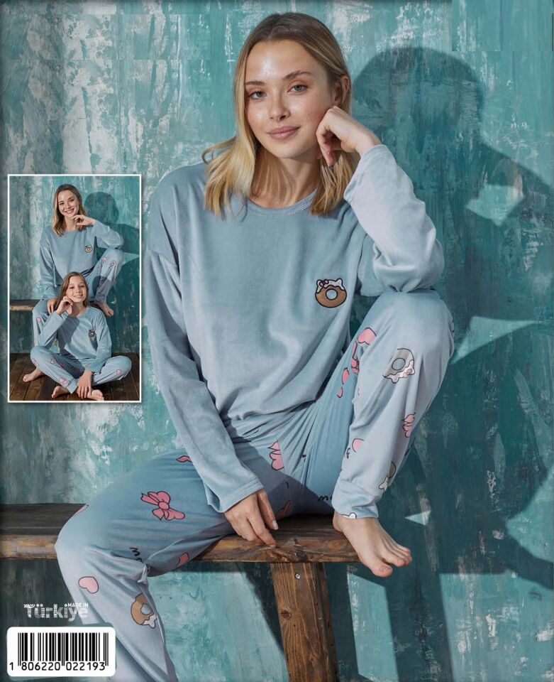 Kadın Kışlık Donatlı Mavi Kadife Pijama Takım