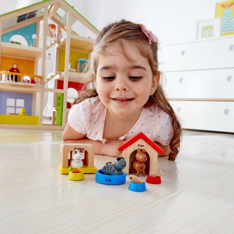 Hape Oyuncak Evcil Hayvan Eşya Seti / Wooden Toys - Family Pets