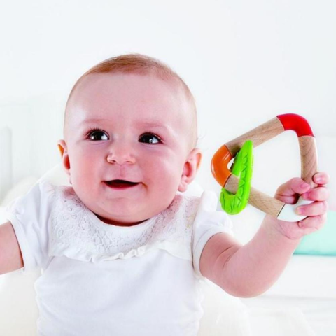 Hape Double Triangle Üçgen Diş Kaşıyıcı / Double Triangle Teether