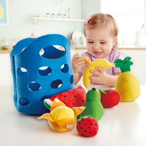 Hape Toddler Oyuncak Meyve ve Kovası / Toddler Fruit Basket