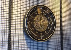 Panalı Metal Kasa Çarklı 60 Cm Duvar Saati
