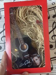 Akustik Gitar El Yapımı Ahşap Minyatür Hediyelik Biblo 25 cm Elvis Presley