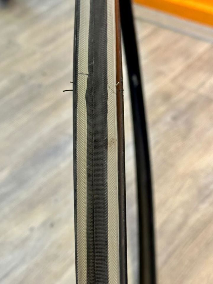 GRL 700X23 YARIŞ YOL BİSİKLETİ 1 MM ZIRHLI RENKLİ DIŞ LASTİK SİYAH/GRİ