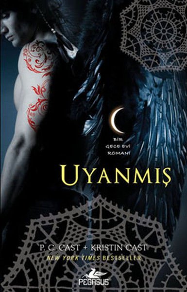 Uyanmış Bir Gece Evi Romanı P. C. CAST