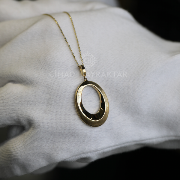 Oval Altın Kolye