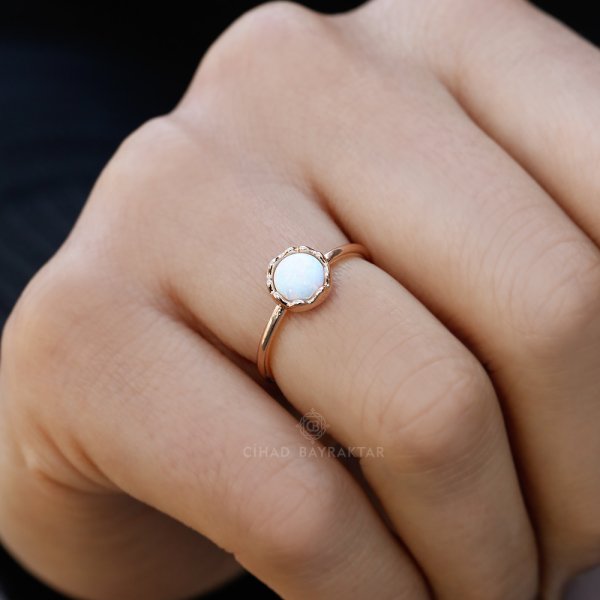 Opal Taşlı Rose Altın Yüzük