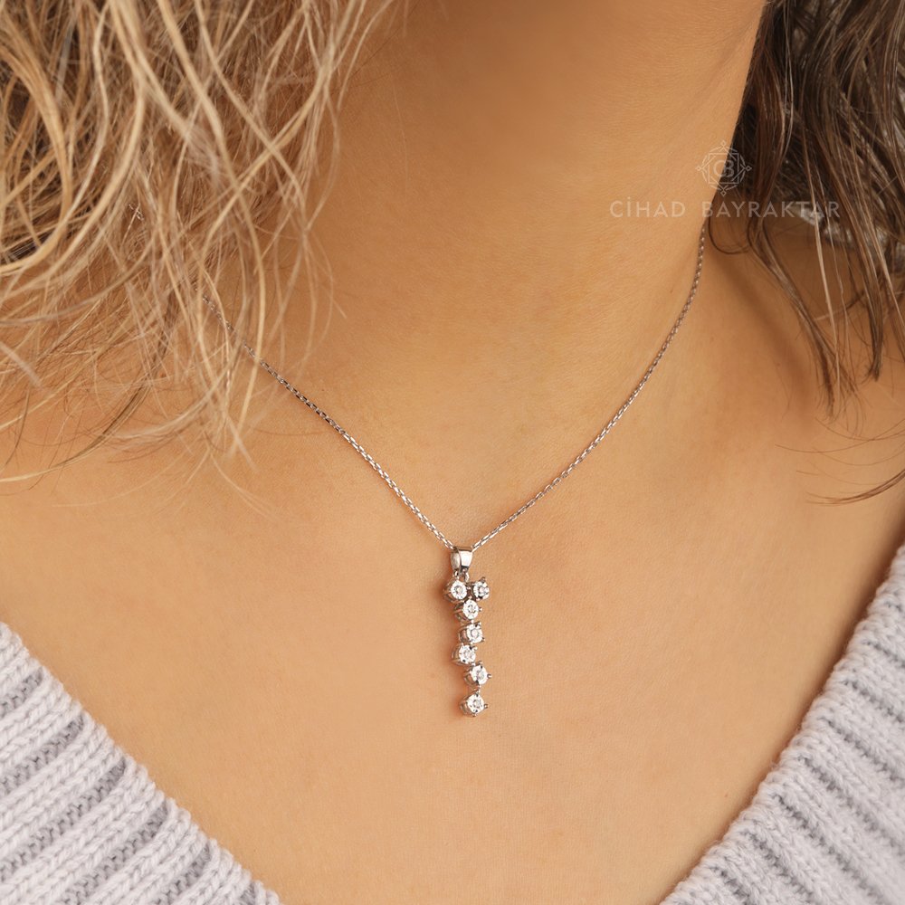 0,12 Ct. Fantazi Pırlanta Kolye