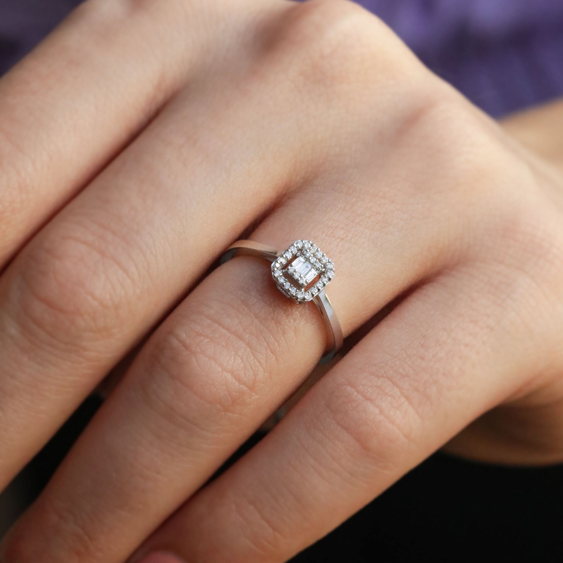0,15 Ct. Baget Pırlanta Yüzük