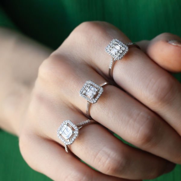 0,36 Ct. Baget Pırlanta Yüzük