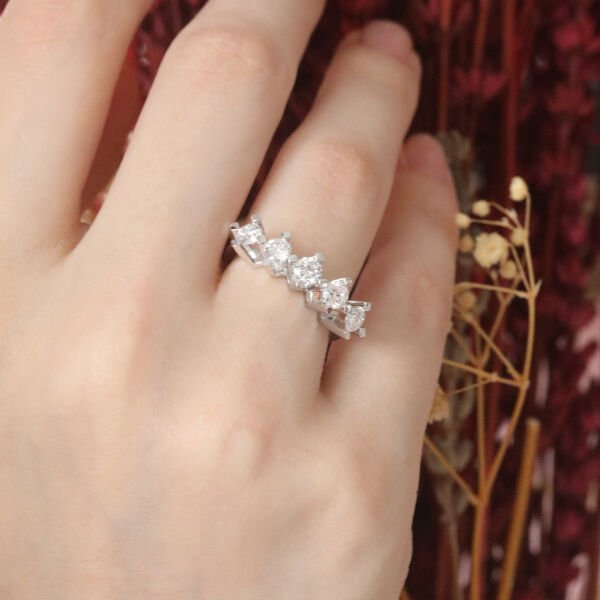 1,02 Ct. Pırlanta 5 taş Yüzük