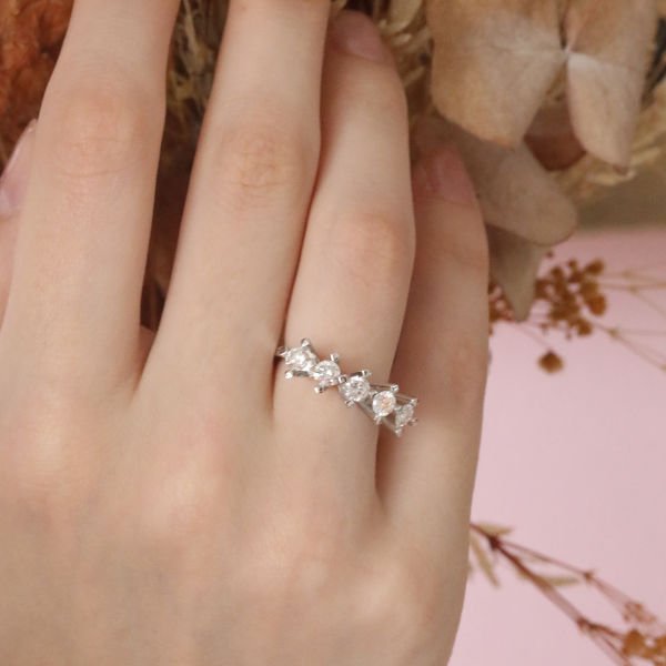 1,03 Ct. Pırlanta 5 taş Yüzük