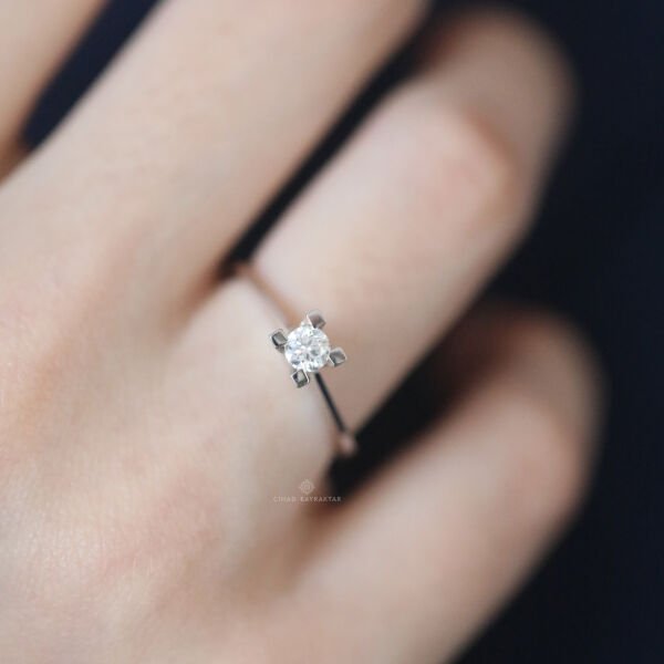 0,25 Ct. Tektaş Pırlanta Yüzük