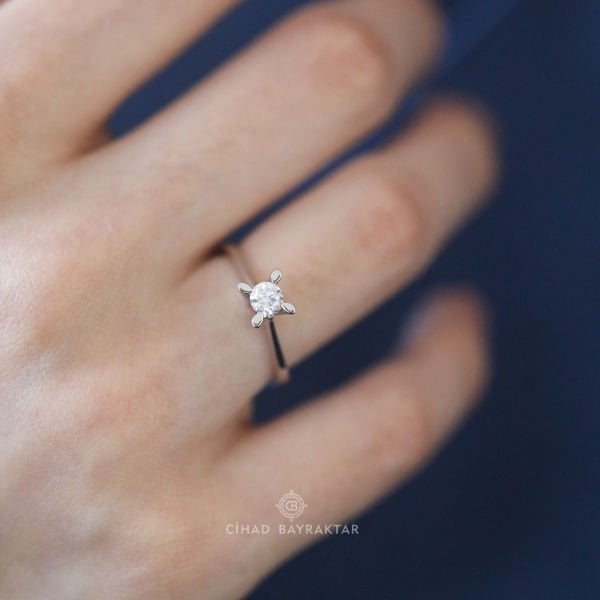 0,31 Ct Pırlanta Yüzük