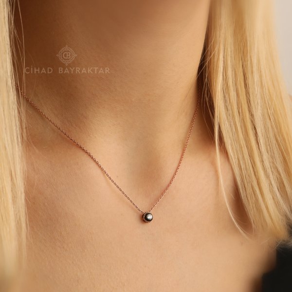 0.05 Ct.  Elmas Kolye