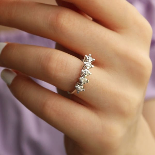 0,17 Ct. Pırlanta Beştaş Yüzük