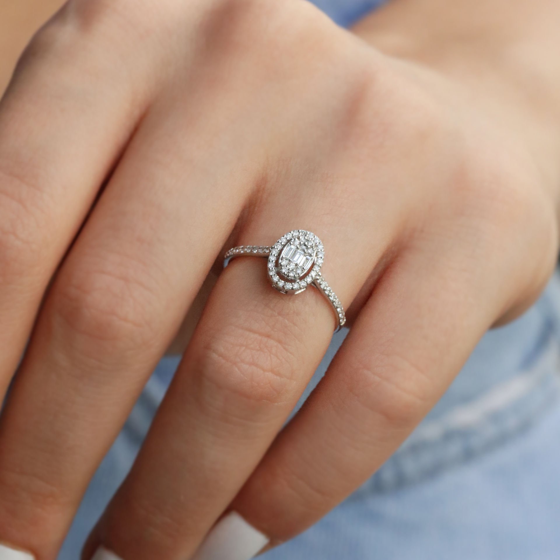 0,35 Ct. Baget Pırlanta Yüzük
