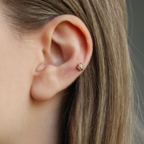 Güneş Tragus Küpe