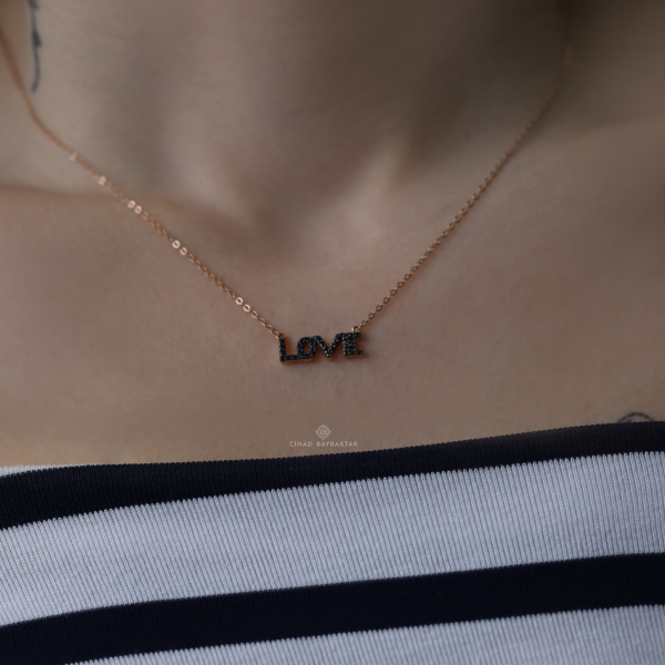 Love Yazılı Çıtır Kolye