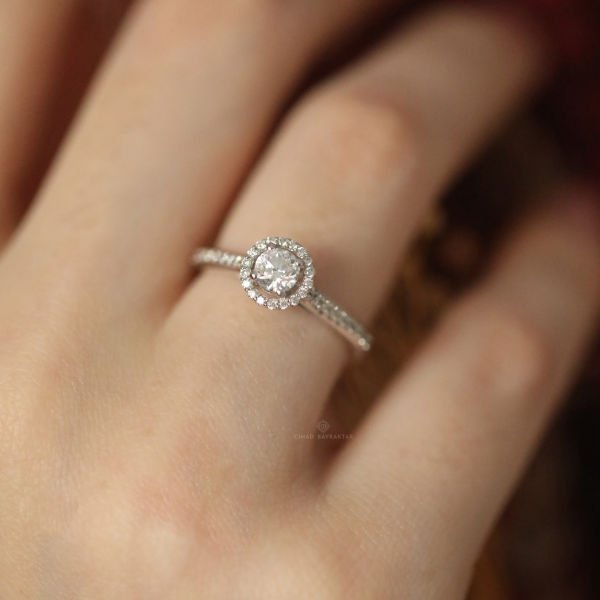 0,65 Ct.  Pırlanta Yüzük