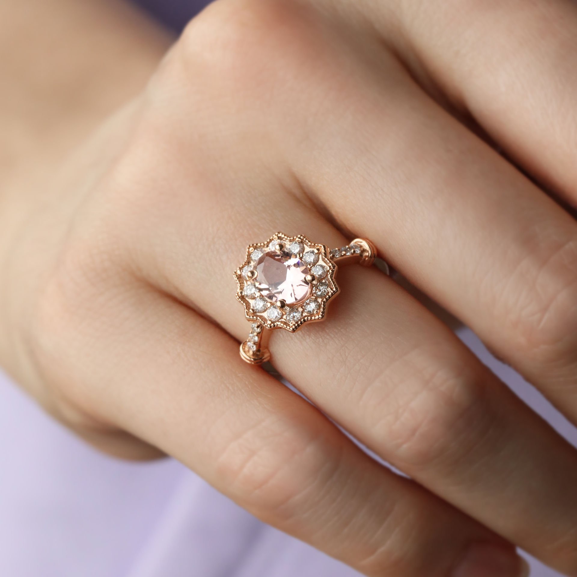 0,08 Ct Morganite Pırlanta Yüzük