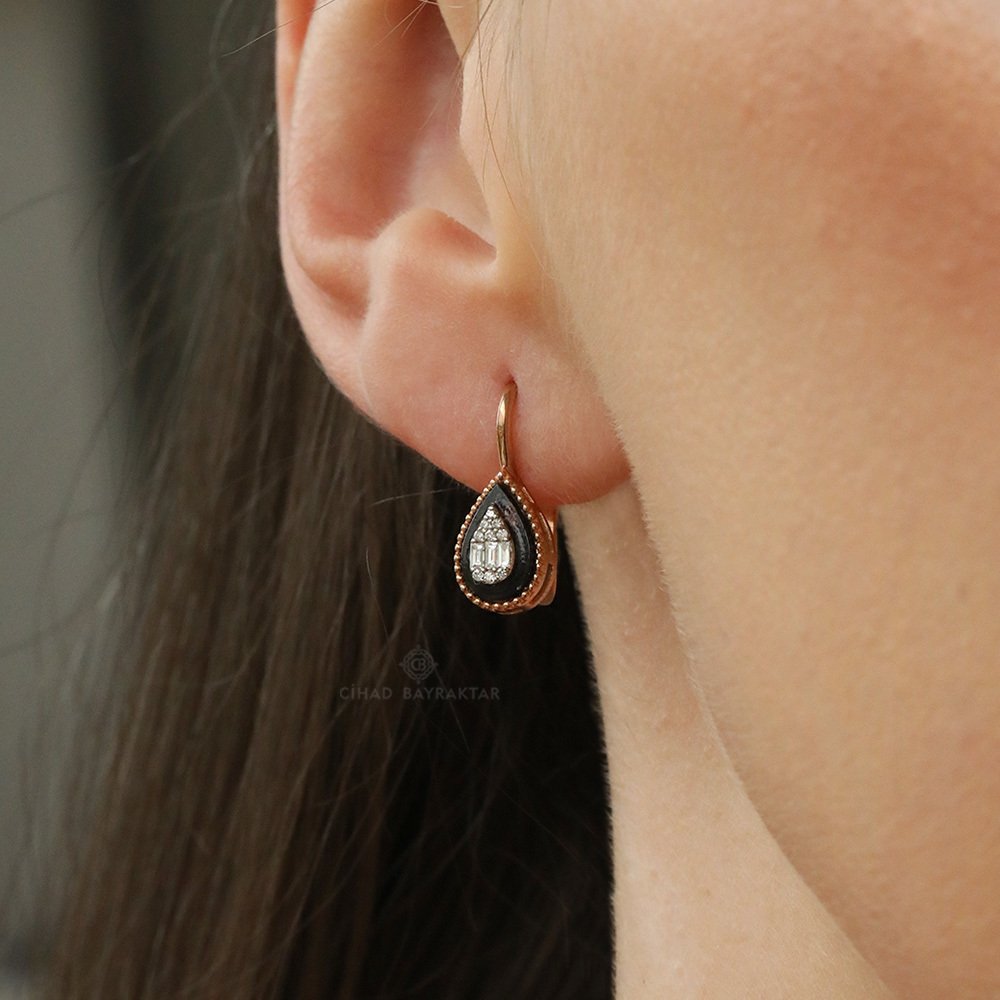 0,18 Ct. Baget Elmas Küpe