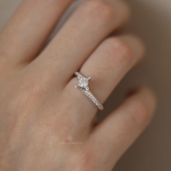 0,42 Ct.  Pırlanta Yüzük