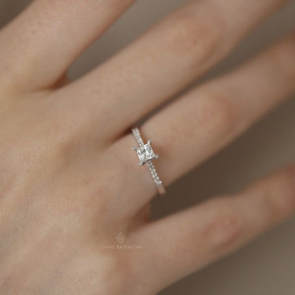 0,48 Ct. Pırlanta Yüzük