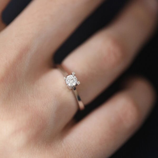 0,25 Ct.Tektaş Pırlanta Yüzük
