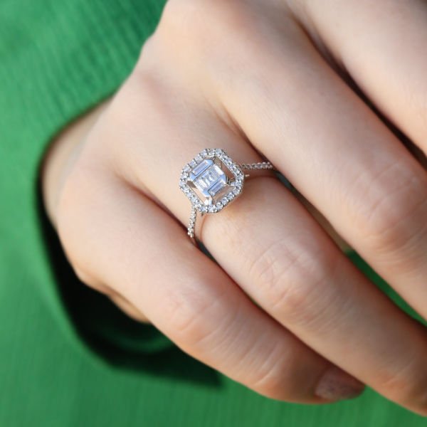 0,48 Ct. Baget Pırlanta Yüzük