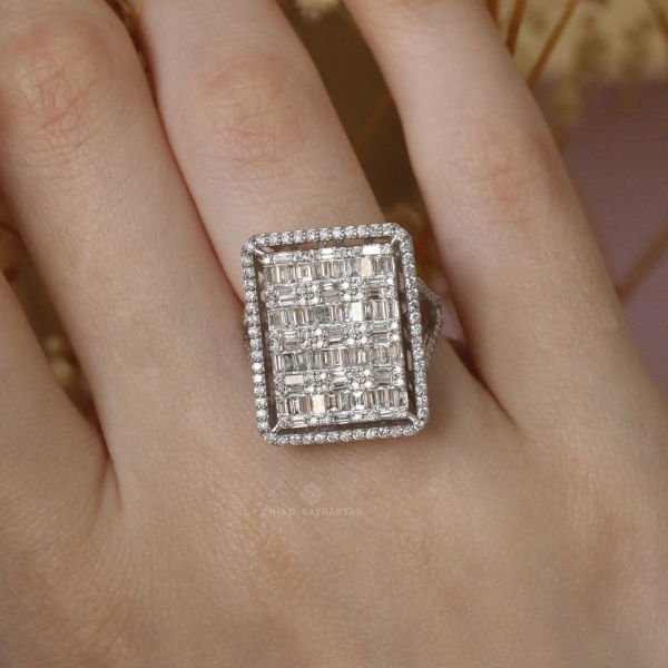 1,32 Ct. Baget Pırlanta Yüzük