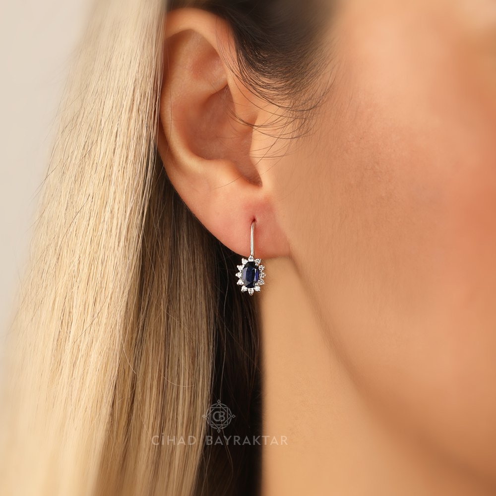 0.23 Ct. Safir Pırlanta Küpe