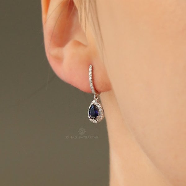 0,94 Ct. Safir Pırlanta Küpe