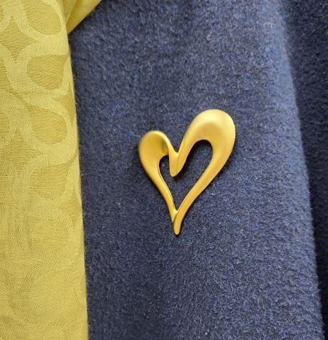 Hearty Vintage Broş