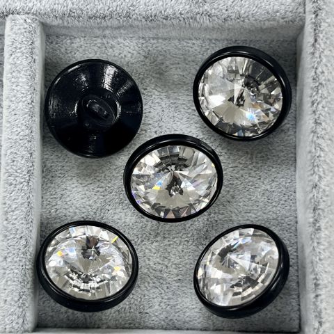 1770/218 Siyah Plastik Çerçeveli Swarovski Kristali (001)