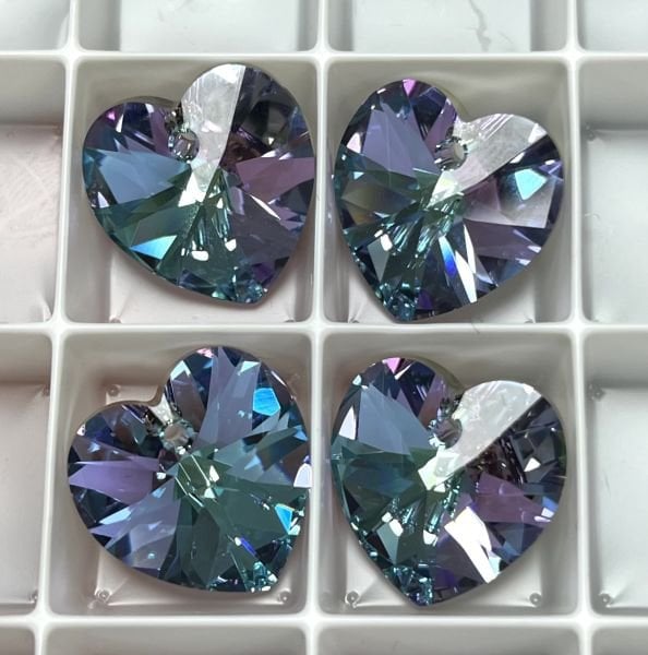 Swarovski 6228 Kalp 14mm Crystal Vitrail Light (001VL) - Parlak Leylak Renkli Kolye Ucu