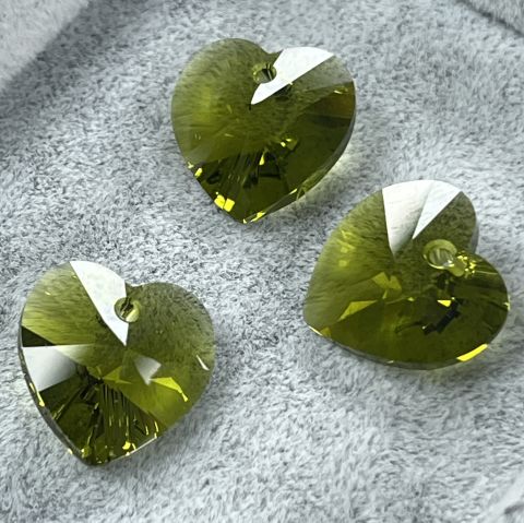 6228 14mm Olivine (228) - Zeytin Yeşili Kalp Kolye Ucu