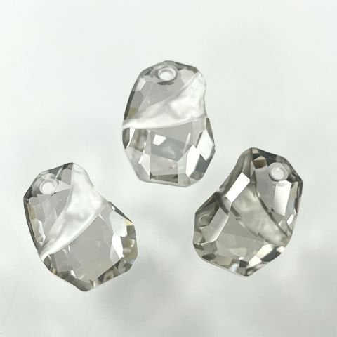 Swarovski 6191 Divine Rock 19mm Crystal Silver Shade (001SSHA) - Çok Kesimli Açık Gri Kolye Ucu