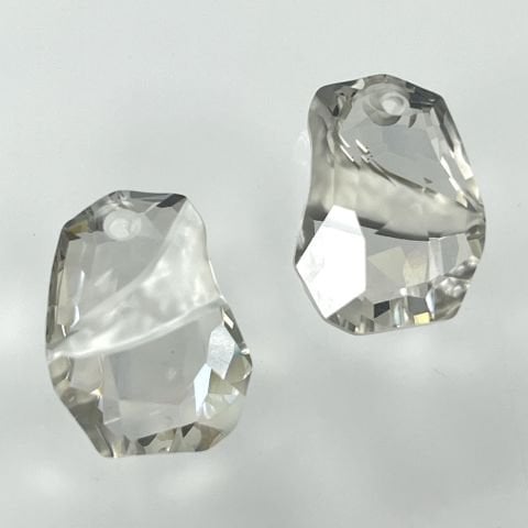 Swarovski 6191 Divine Rock 27mm Crystal Silver Shade (001SSHA) - Çok Kesimli Açık Gri Kolye Ucu