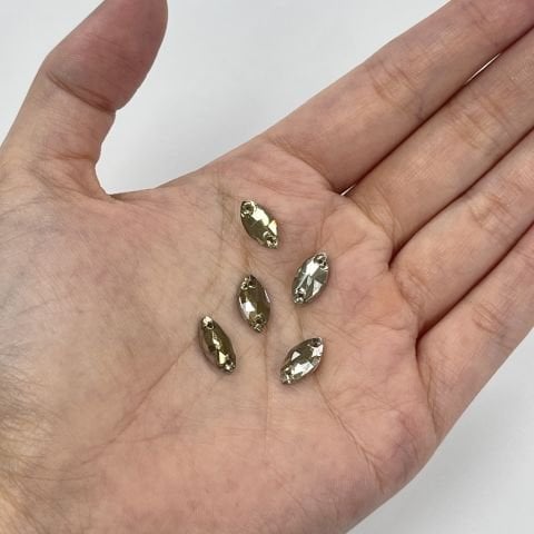 Mekik Şekilli 12x6mm Dikilebilir Champagne Cam Taş - Şampanya Dikme Taş