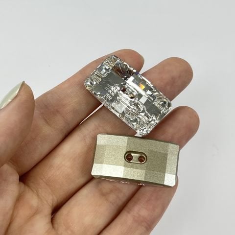 Swarovski 3093 Düğme 30x16mm Crystal (001) F - Beyaz Dikdörtgen Şekli İki Delikli Kristal Düğme