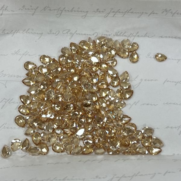 Swarovski 4320 Damla 8x6mm Crystal Golden Shadow (001GSHA) Foyasız - Damla Şekilli Taş