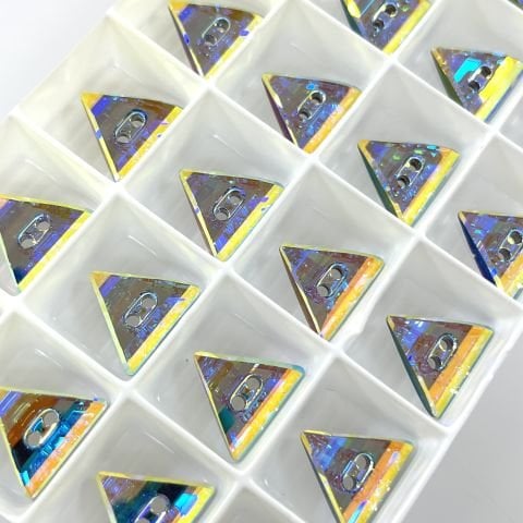 Swarovski 3038 Düğme 12mm Crystal AB (001AB) - Üçgen Şekilli Metalik Foyalı Janjan Düğme