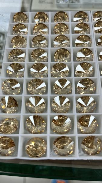 Swarovski 3015 Düğme 14mm Crystal Golden Shadow (001GSHA) - Rivoli Kesim Kristal Düğme