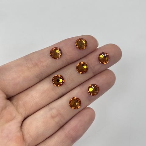 2088 SS34 Dark Orange (1202) F - Yuvarlak Koyu Turuncu Renkli Altı Düz Camtaş