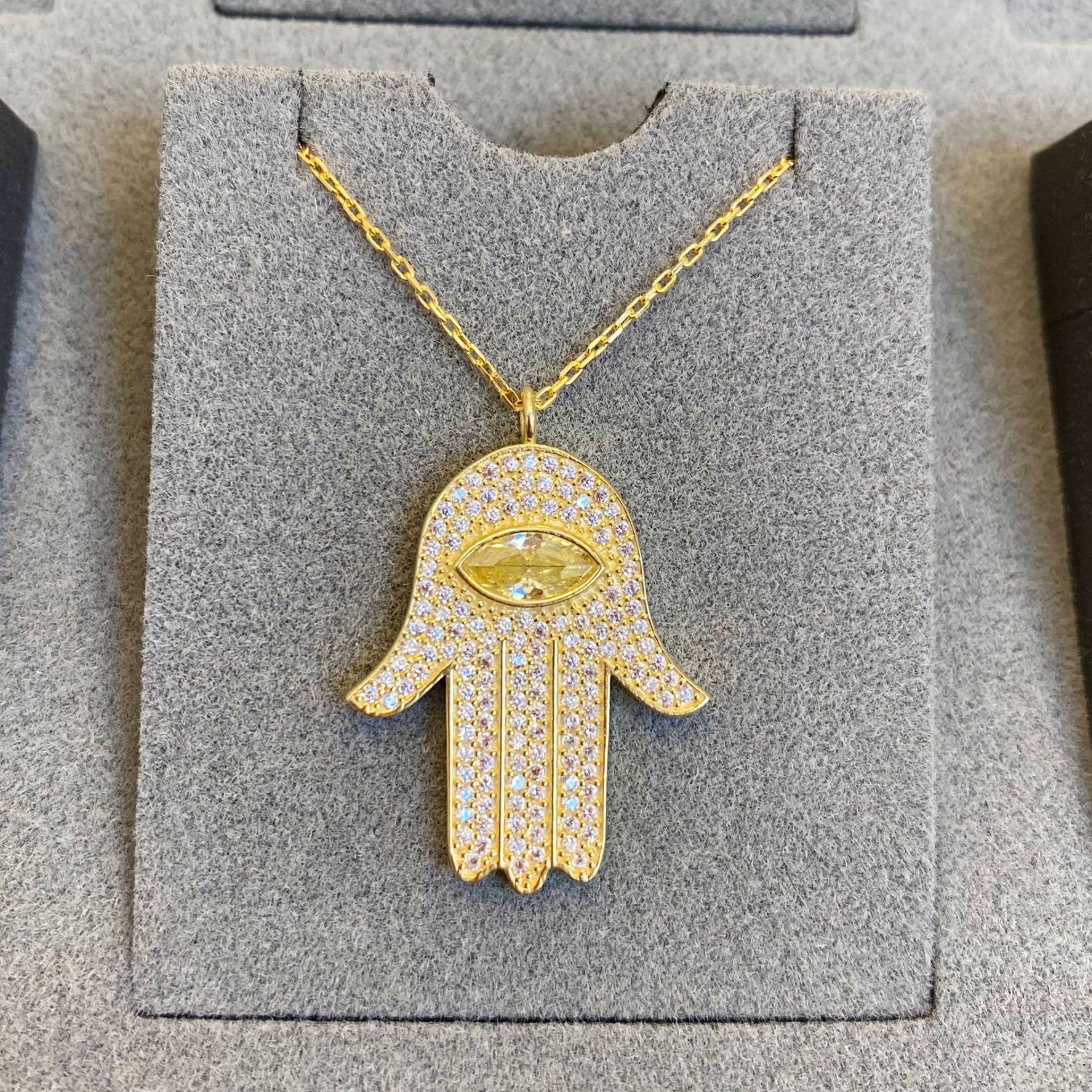 Fatma Ana Eli Hamsa Sitrin Taşlı Kolye