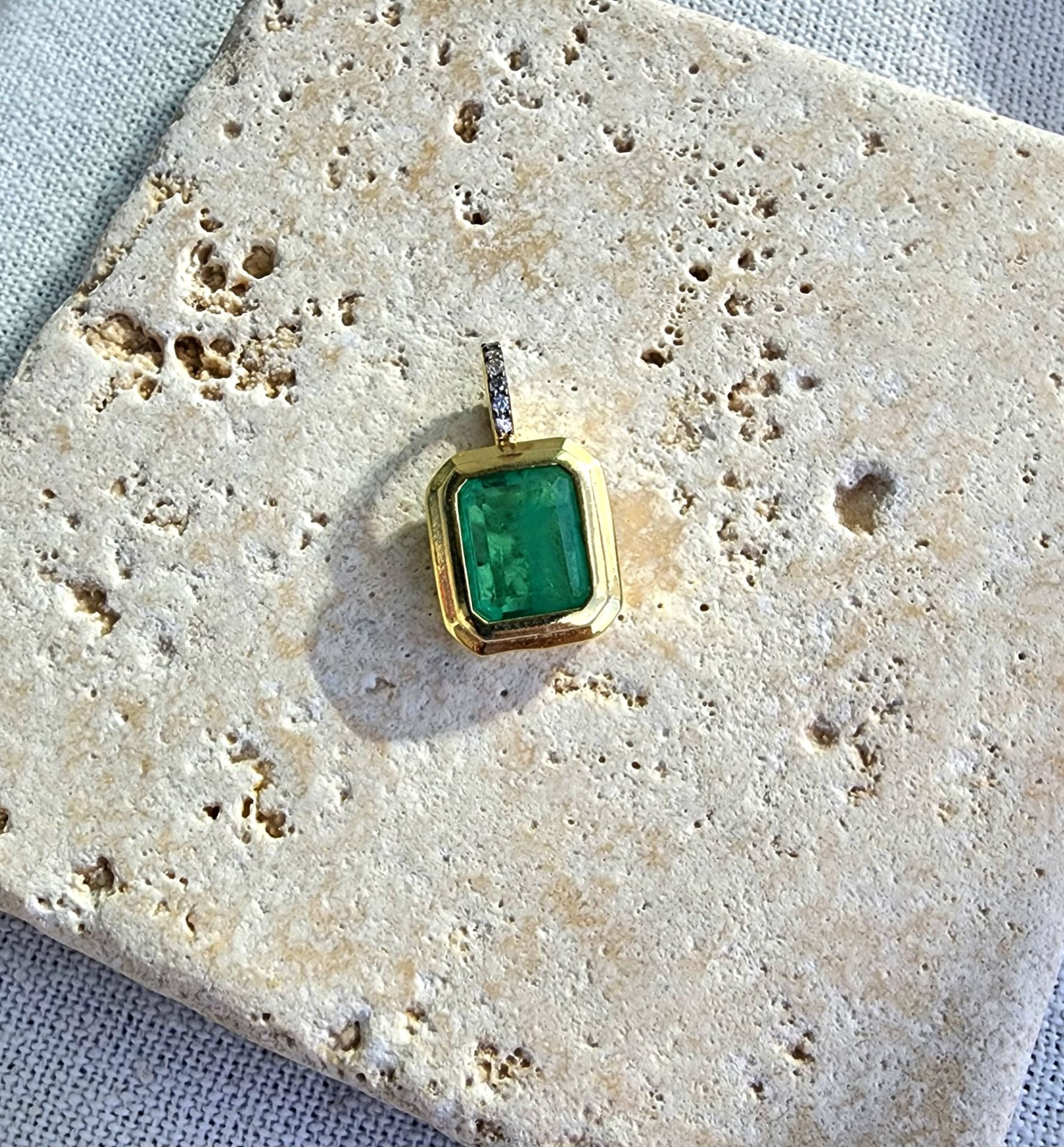Emerald Taşlı Kolye Ucu